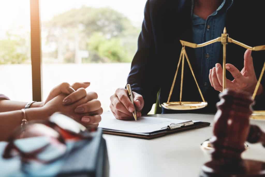 Court Applications vs. Mediation: A Less Stressful Path with EH Mediation Fleetwood